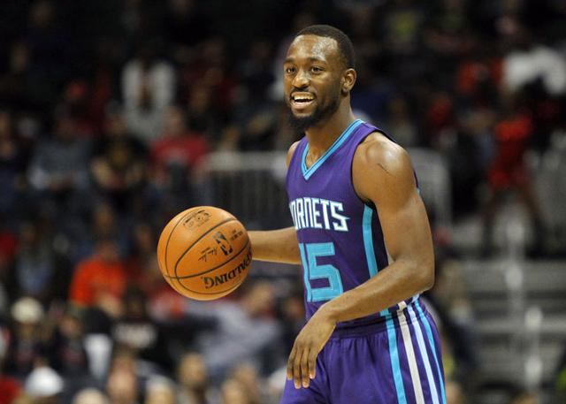 人数明显增 人数明显增